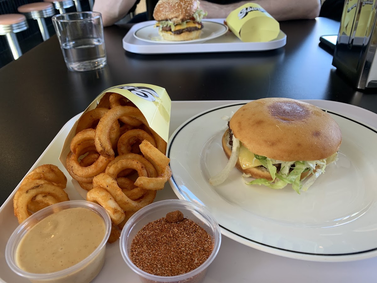 Gluten-Free Burgers at Gburger - Gitanes Burger