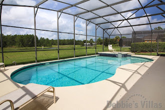 Large southwest-facing pool and spa with beautiful view on Watersong