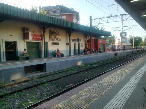 Ferrocarril LGR Estacion de Adrogué