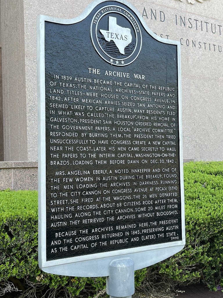 THE ARCHIVE WAR IN 1839 AUSTIN BECAME THE CAPITAL OF THE REPUBLIC OF TEXAS. THE NATIONAL ARCHIVES-STATE PAPERS AND LAND TITLES-WERE HOUSED ON CONGRESS AVENUE. IN 1842 AFTER MEXICAN ARMIES SEIZED SAN ...
