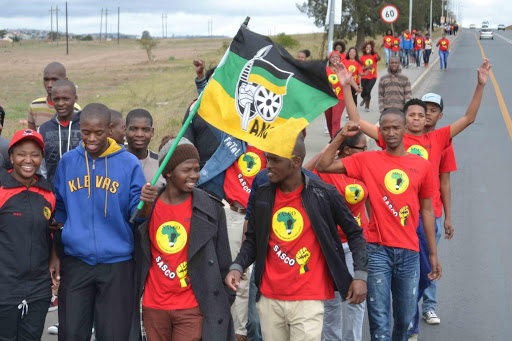 IN THEIR ELEMENT: Walter Sisulu University students celebrate victory in Nelson Mandela Drive in Mthatha yesterday Picture: LOYISO MPALANTSHANE