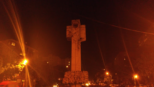 Monument al Eroilor Neamului 1944