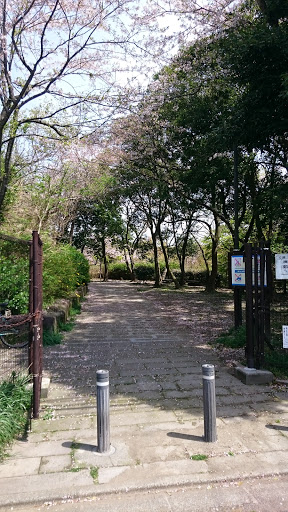 鎌倉中央公園 裏口