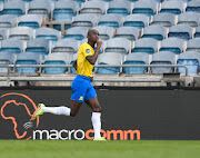 Peter Shalulile has scored five goals in his opening six league matches. 