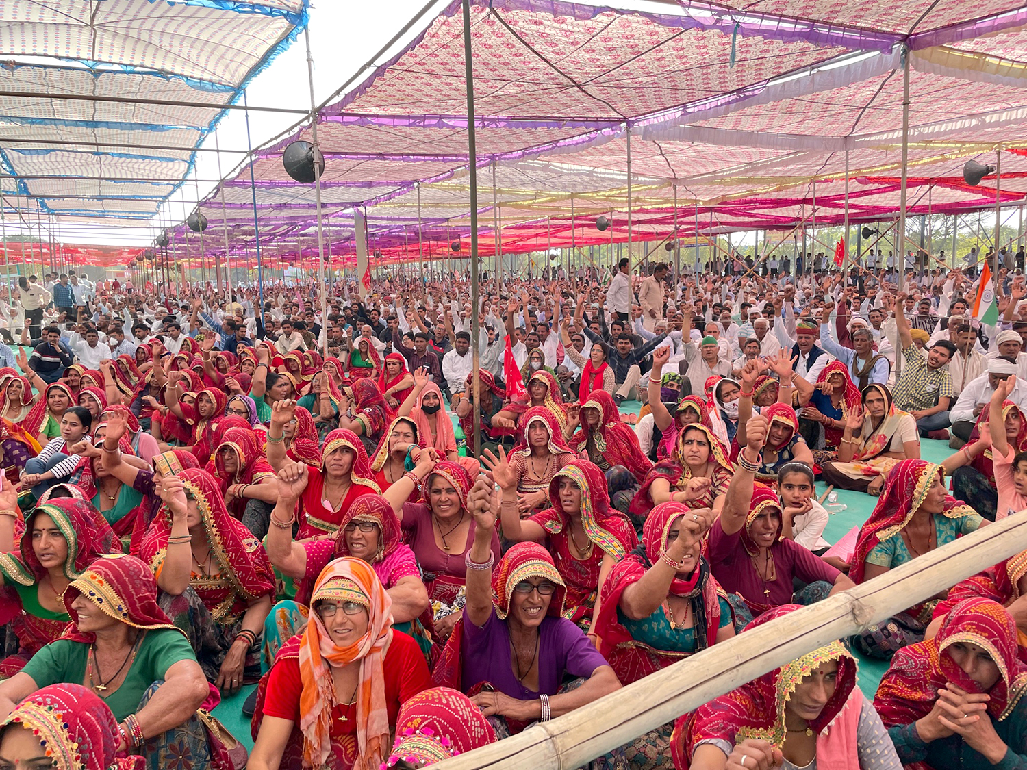 Rakesh Tikait, Yogendra Yadav address thousands gathered at Sikar mahapanchayat in Rajasthan against farm laws