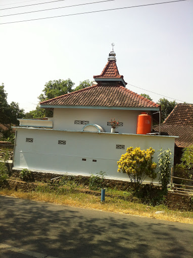 Masjid Tengah Sawah