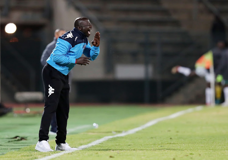 Newly appointed SuperSport United head coach Kaitano Tembo, in his first assignment as a permanent coach for the 2018/19 Absa Premiership season, barks out instruction to his players during a game against AmaZulu at the Lucas Moripe Stadium, Atteridgeville on August 8 2018.