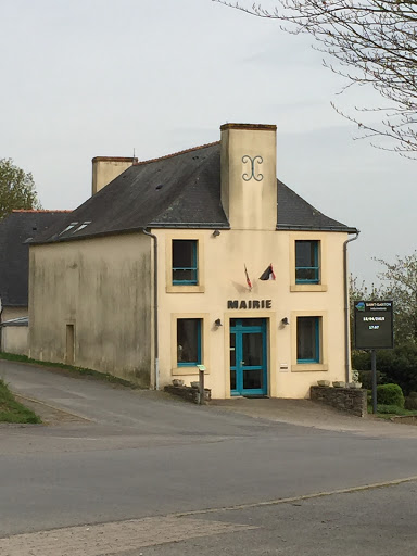 Mairie De Saint Ganton 