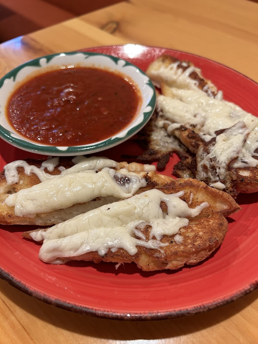 Garlic Cheesy Bread