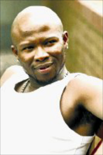 Mandoza [aka Mduduzi Tshabalala] . Pic. Elizabeth Sejake. 17/03/2004. © ST