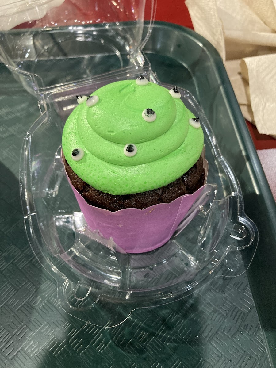 Free-from-top-8-allergens Halloween monster cupcake