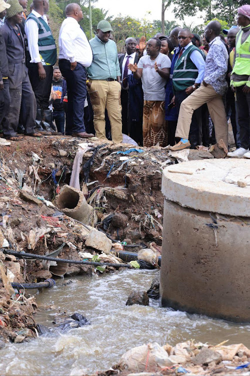 Nairobi governor Johnson Sakaja together with county officials listening to concerns of a CIty resident regarding flooding. He toured parts of Kileleshwa, Kilimani and Kawagware where some of the residents were affected with floods following the heavy downpours on April 22, 2024.