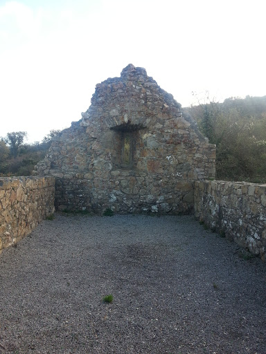 Raheen-a-Cluig Church Ruin