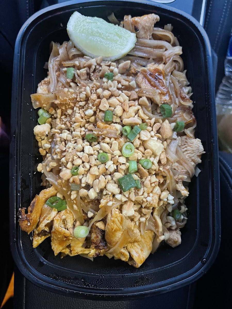 Chicken Pad Thai