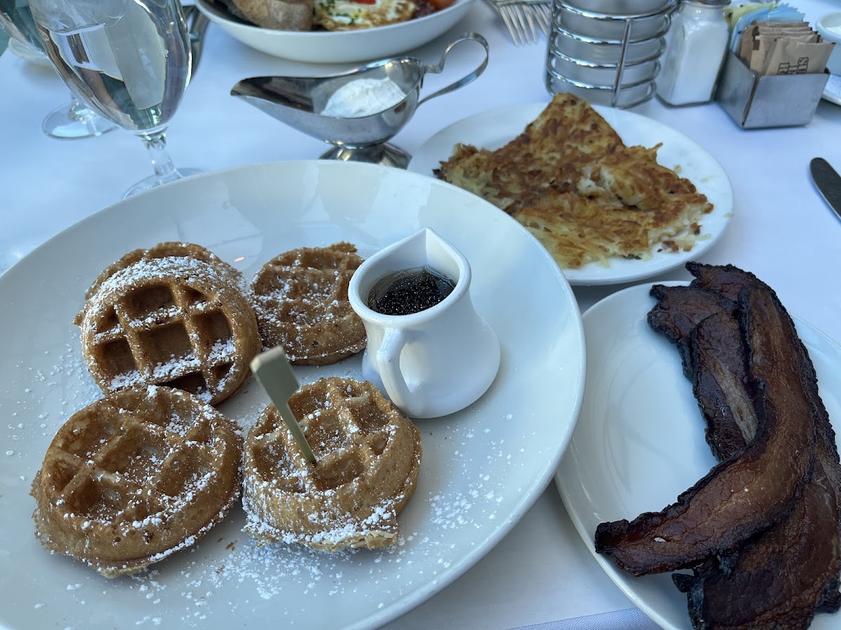 Waffles, hash browns, & date glazed bacon