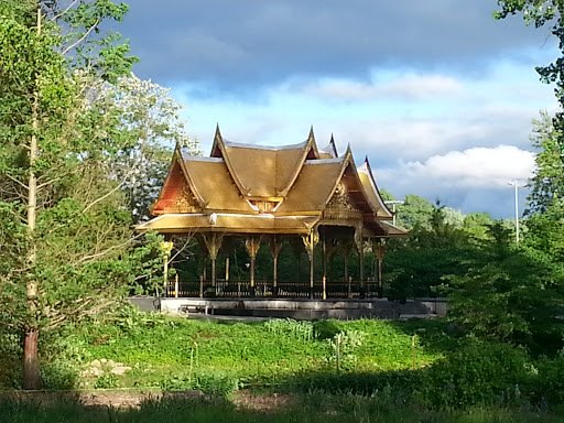 Olbrich's Thai Pavilion and Ga