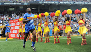 Sergeal Petersen of the Stormers runs onto the field.