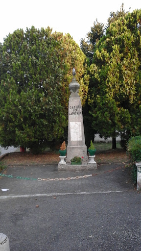 Monumento Ai Caduti Di Crotte