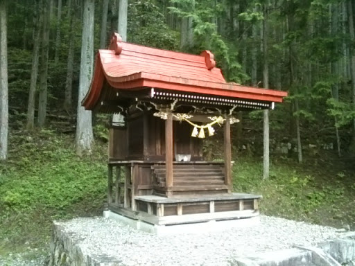 小さな神社