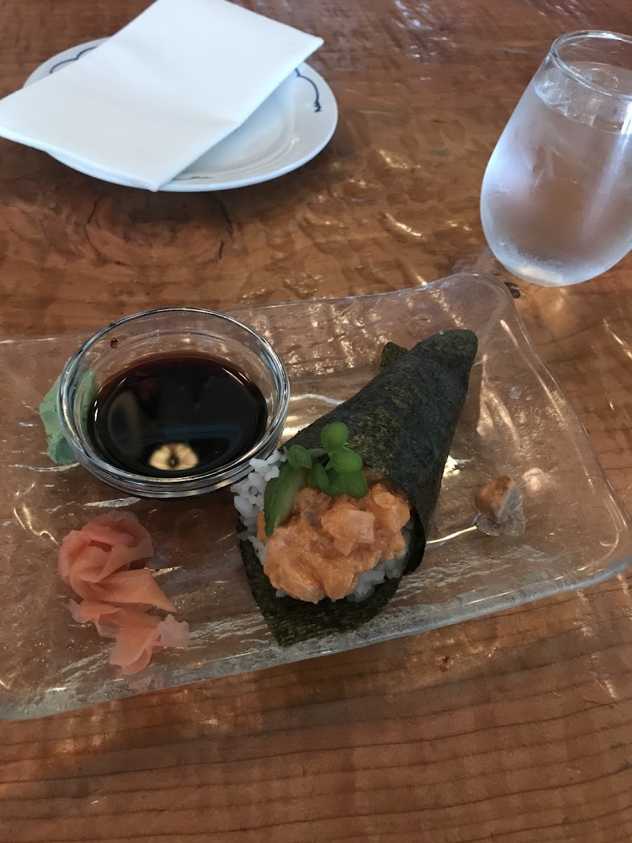 Beautiful hand roll ! Served with Tamari instead of soy sauce if requested.