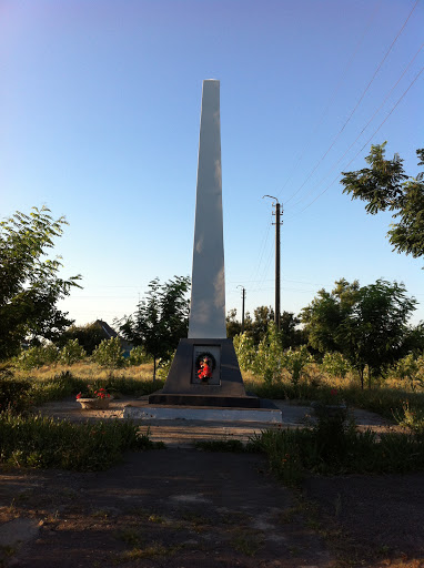 Памятник Героям Войны