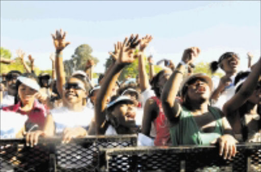 HEART THROB: Ntando had the girls eating out of his hand at the Gauteng Beach Party at Coronation Park in Krugersdorp, Mogale City, on Saturday. Pic. Vathiswa Ruselo. 28/09/08. © Sowetan.