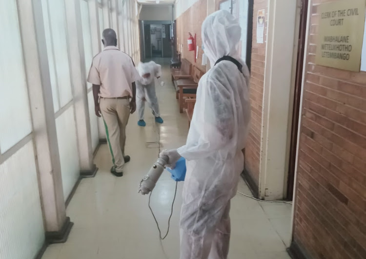 Court proceedings were delayed at the Nelspruit Magistrates Court on Thursday morning after a man was spotted entering the premises while carrying a positive Covid-19 result. Health workers had to be called to clean the corridors.