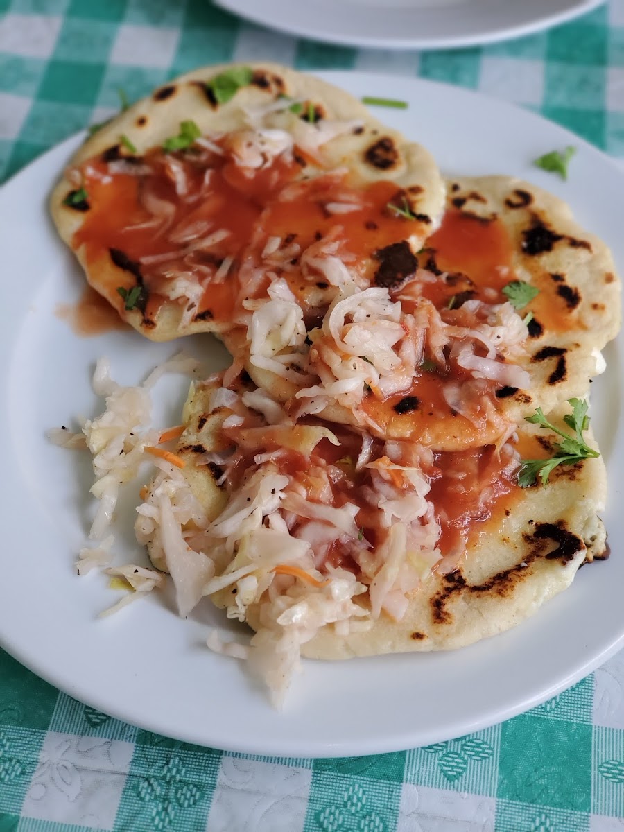 Spinach and cheese papusas