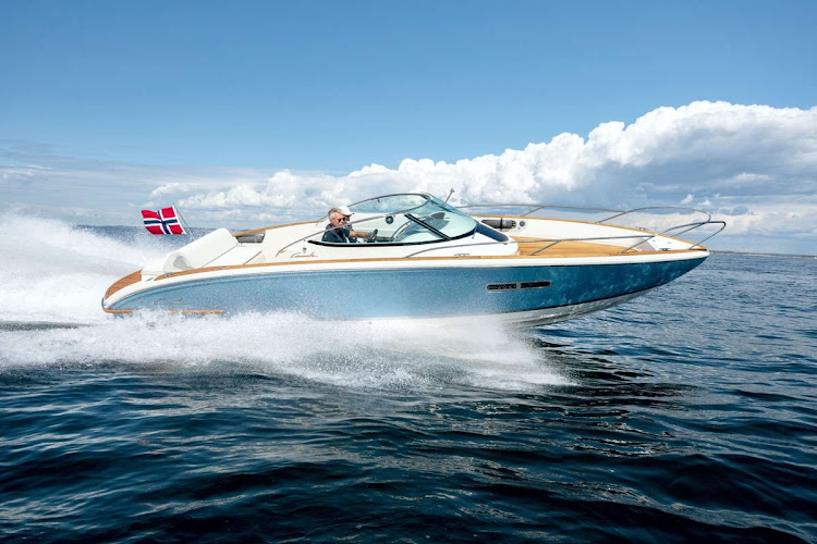 The Cormate T28 offers plenty of performance with a top speed of 72 knots.