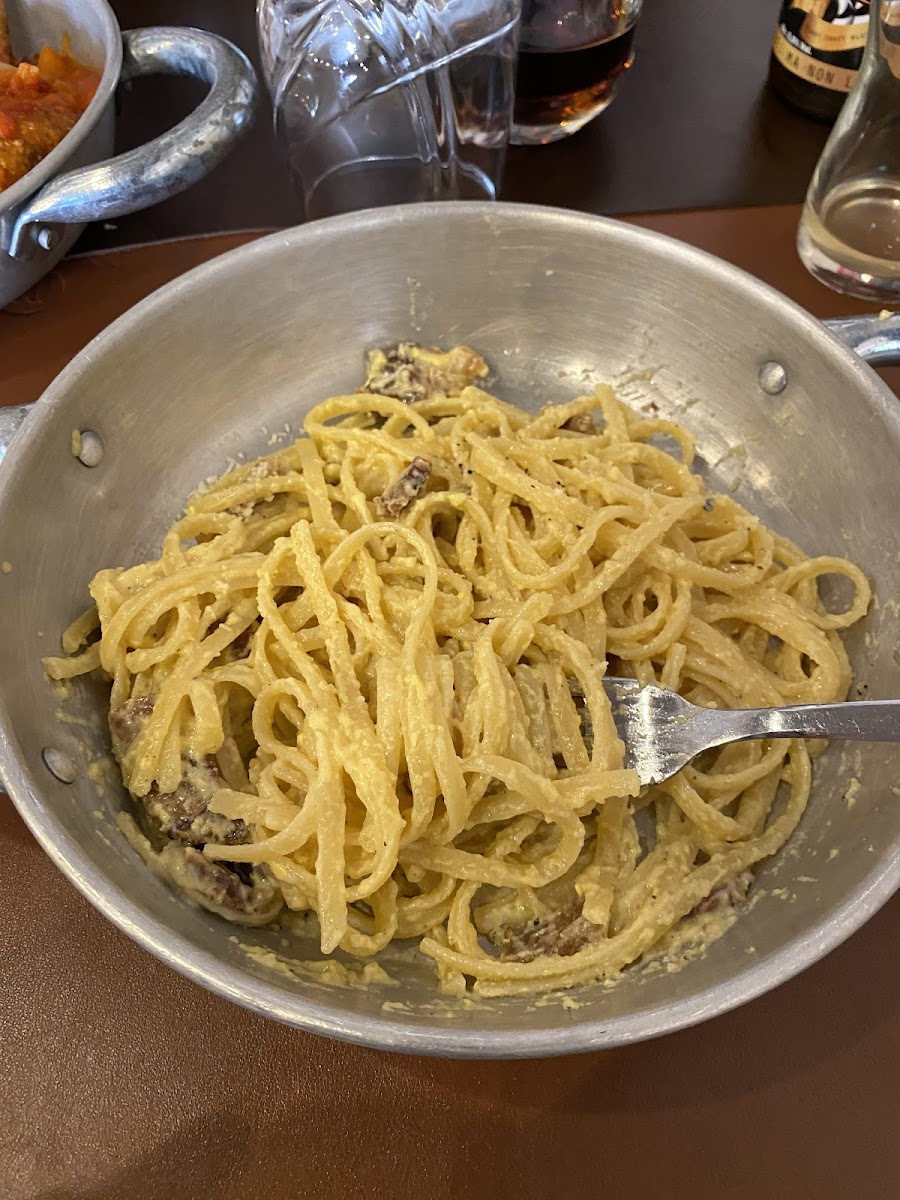 Gluten-Free Pasta at Mama Eat Lab