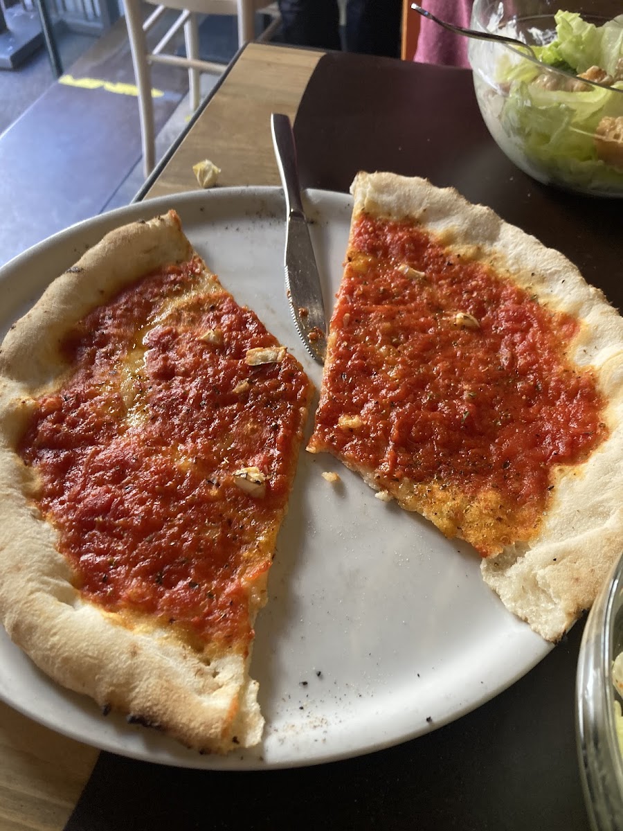 Marinara pizza