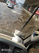 The Johannesburg Metro Police Department (JMPD) urged drivers to exercise extra caution on the roads on Monday as parts of the M1 bridge are flooded. 