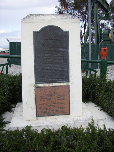 From the Flickr group Historical Markers, photo by tkksummers, full page.License is Attribution-ShareAlike License