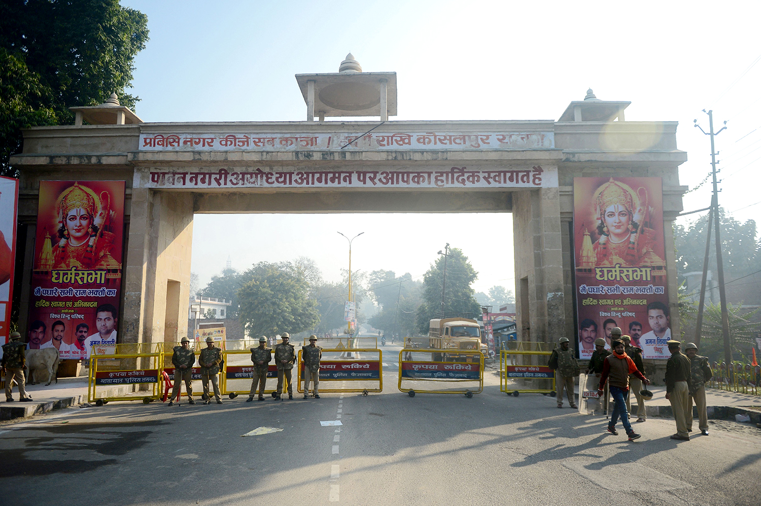In an unprecedented move, Ayodhya’s top sadhus boycott the VHP’s dharm sabha