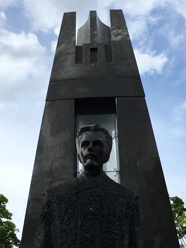 V.Kudirka Monument