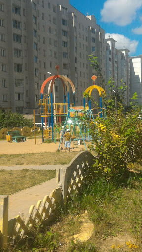 Детская площадка На Попова