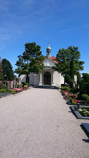 Friedhof  Kapelle 