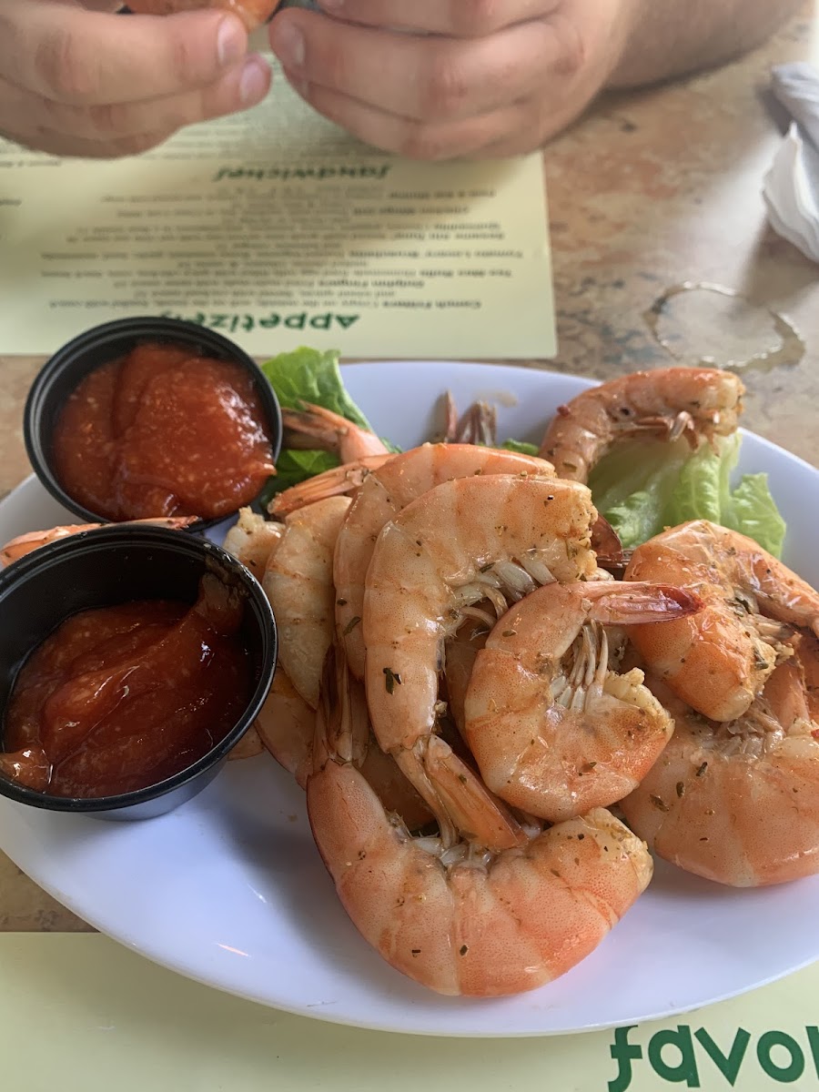Peel and eat shrimp (no crackers)