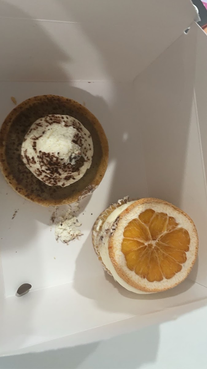 Tiramisu Tart + Orange Cirtus Cupcake