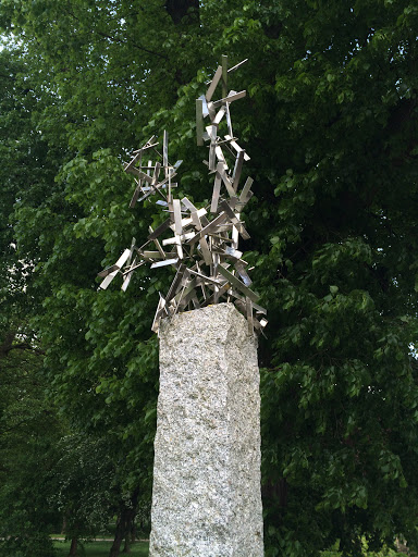 HeLi - Skulptur an der Bahn