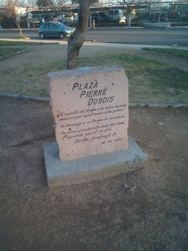 Plaza Pierre Dubois