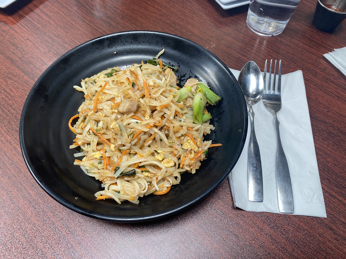 Pad Thai noodles