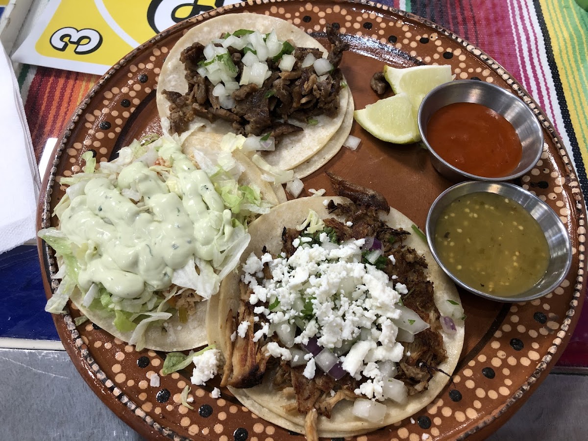3 tacos