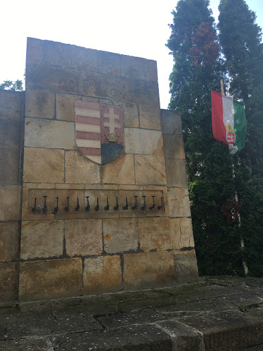 48 Revolution Memorial