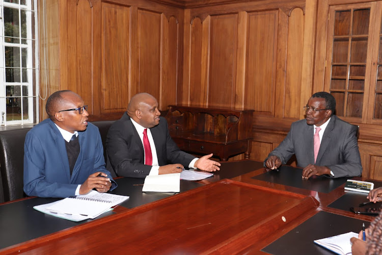 KRA Commissioner General James Githii Mburu when he paid a courtesy call on Chief Justice David Maraga on August 13, 2019.