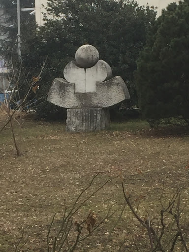 ÁNTSZ Statue