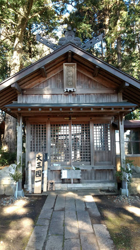 村社諏訪神社