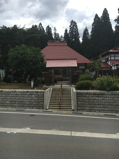 瀧谷寺(Ryukokuji Temple)