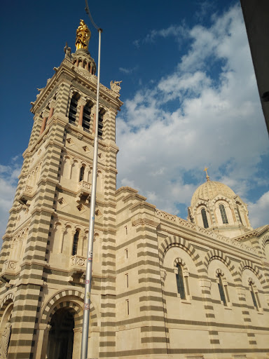 Basilique Notre Dame de la Gar