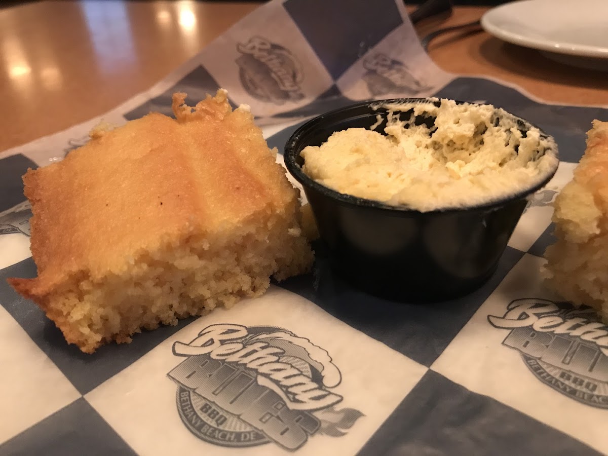 The corn bread and sweet butter was an amazing addition to our meal.